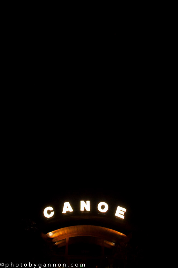 canoe restaurant events